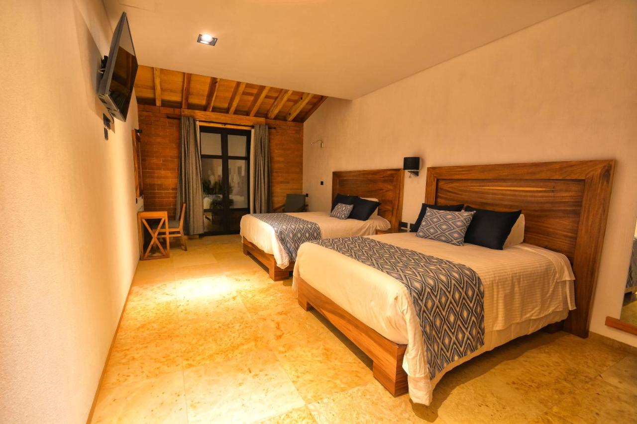Hotel Casa Iturbe Ситакуаро Экстерьер фото